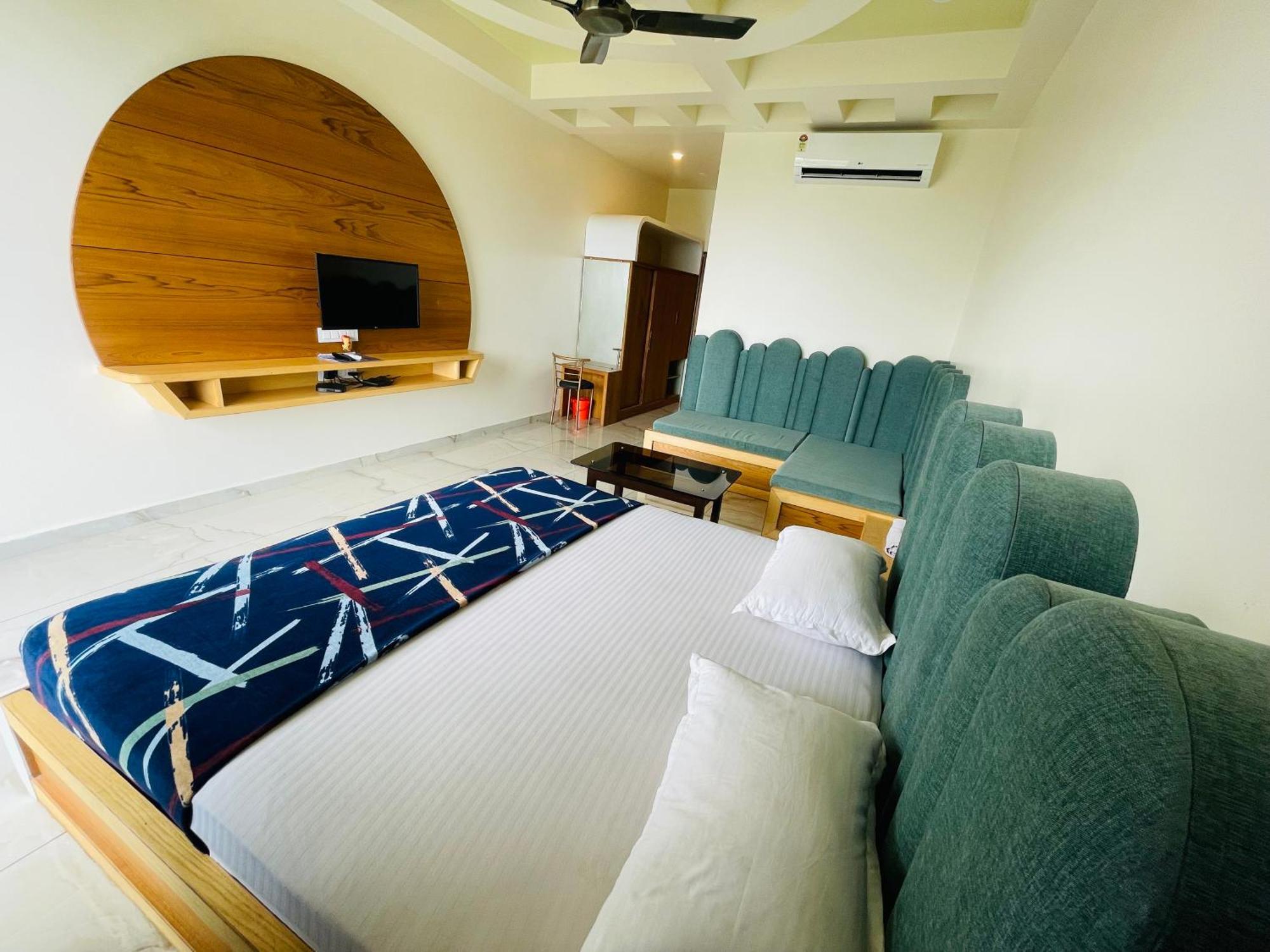 Natural Resort Panhāla Εξωτερικό φωτογραφία