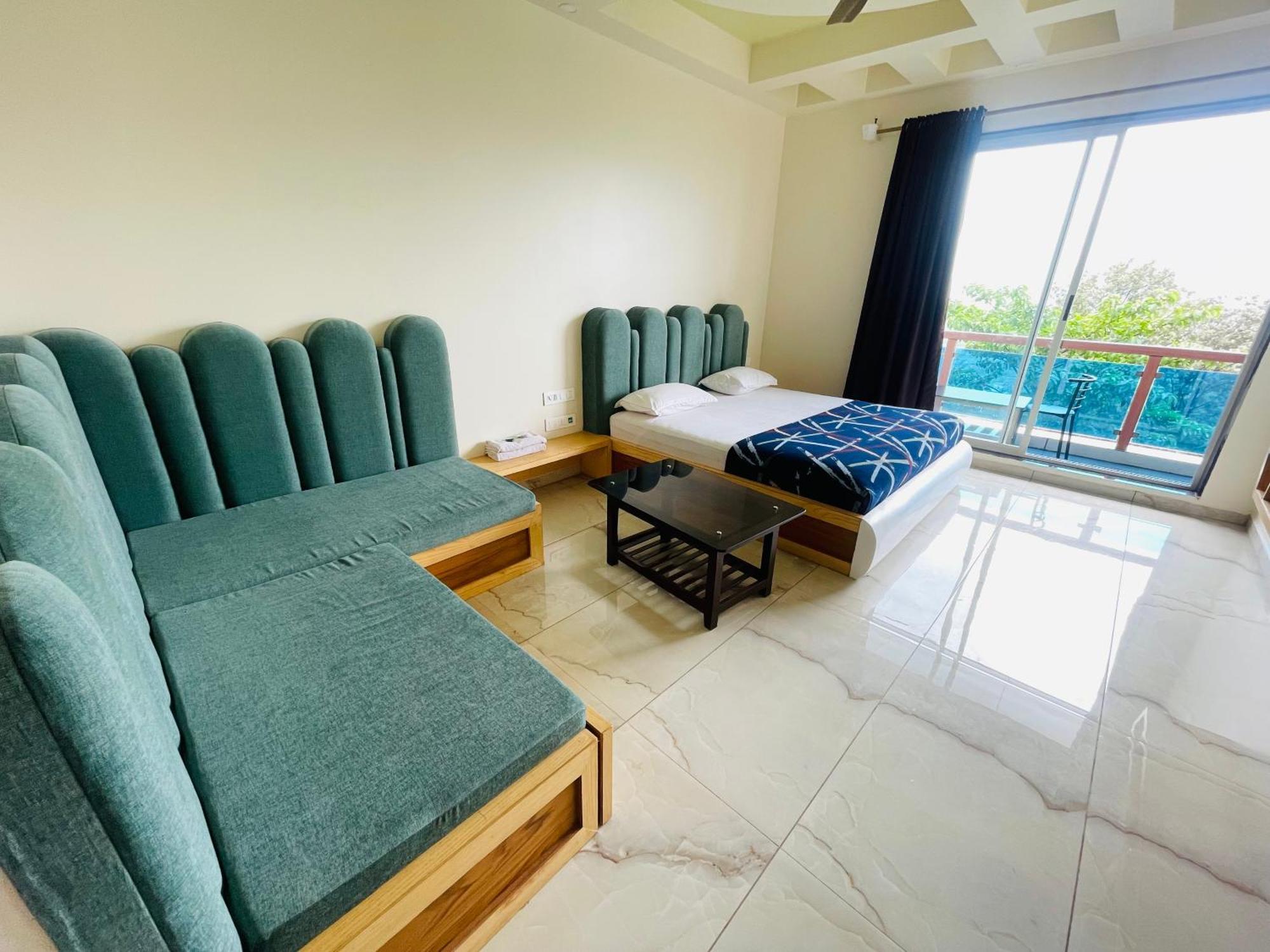 Natural Resort Panhāla Εξωτερικό φωτογραφία