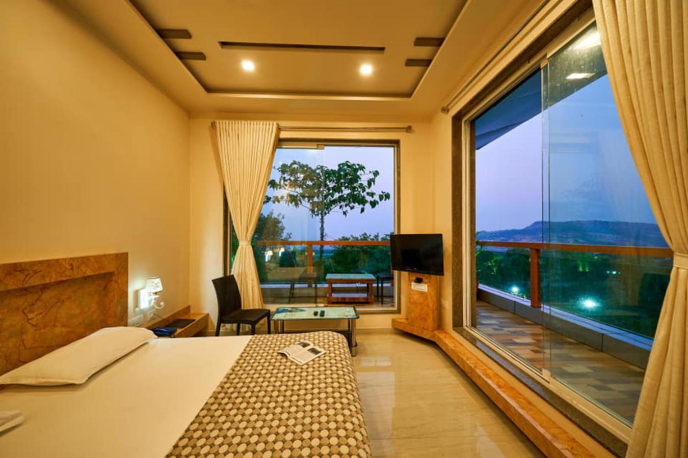 Natural Resort Panhāla Εξωτερικό φωτογραφία