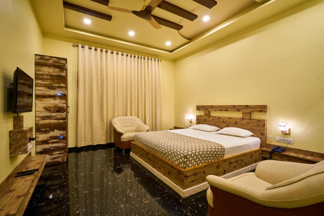 Natural Resort Panhāla Εξωτερικό φωτογραφία